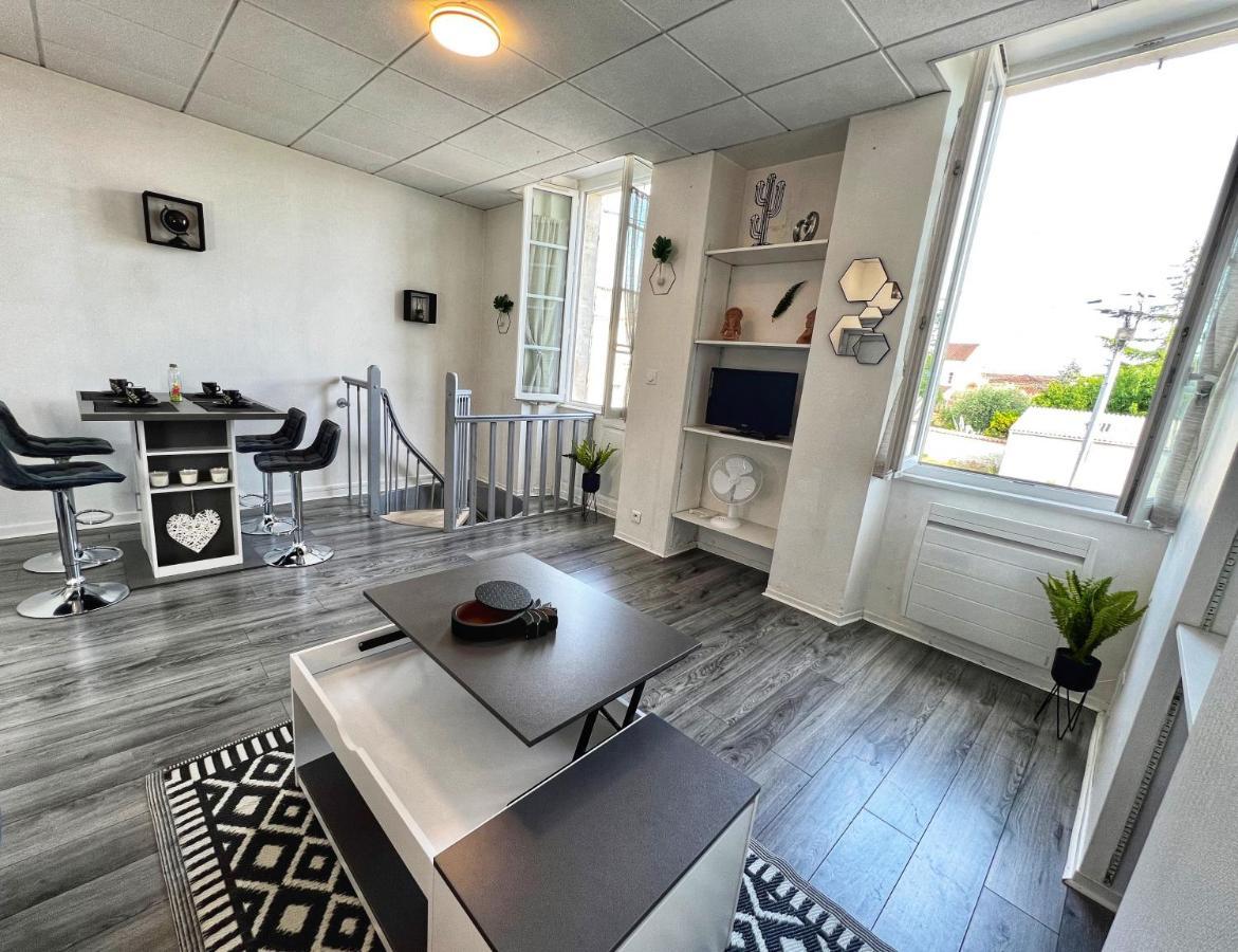 Apartamento Le Myvi - Wifi - Hyper Centre Cognac Exterior foto
